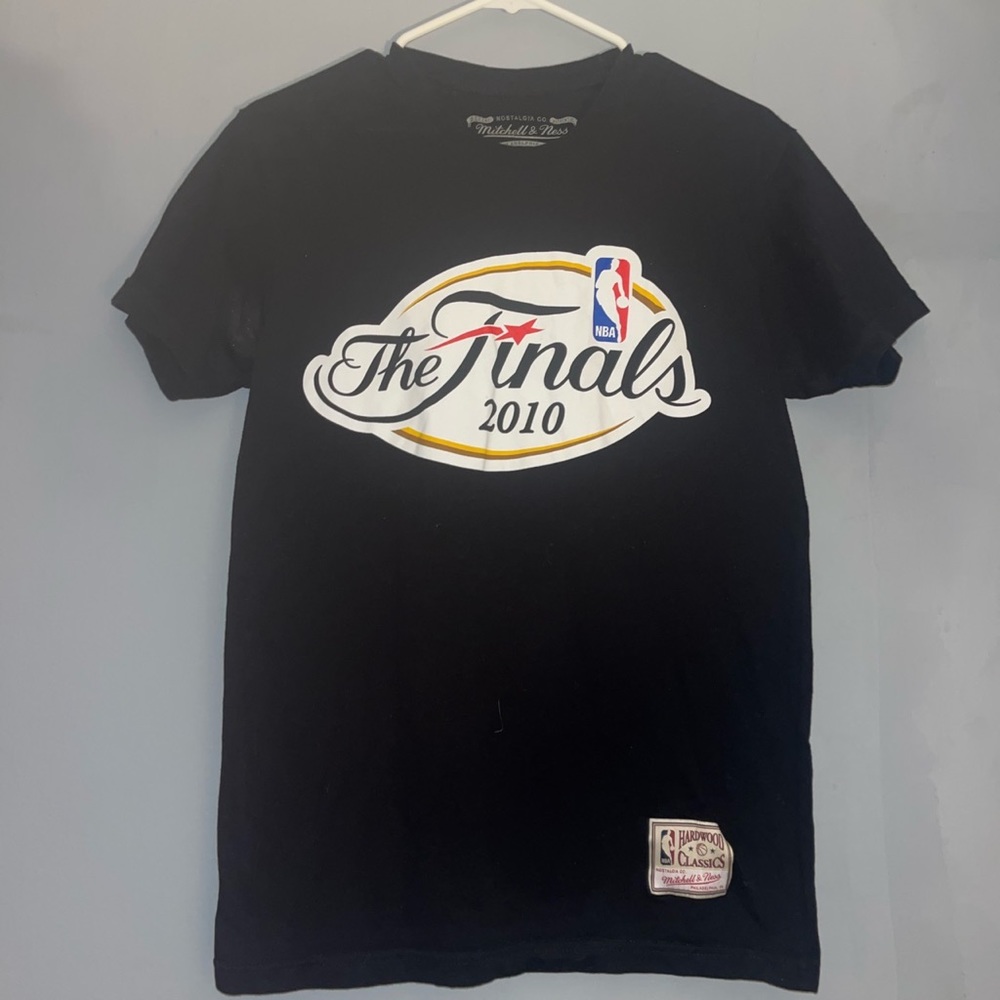 Mitchell & Ness x NBA Hardwood Classics Los Angeles Lakers 2010 T-Shirt